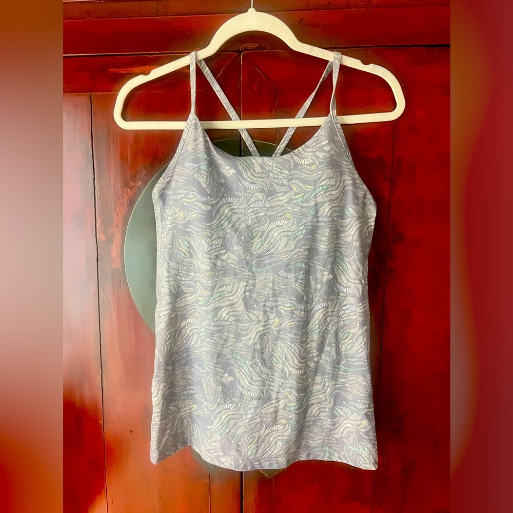 Patagonia Women’s Cross Beta workout Tank Top Padded Excellent Condition